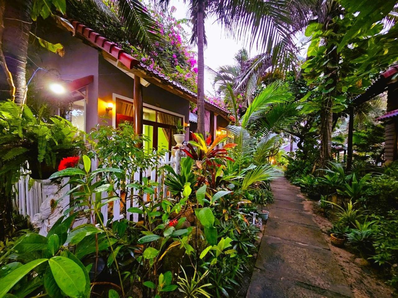 Casa Beach Resort Phan Thiet Exterior photo